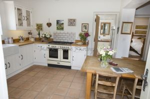 ellerton cottage two 4.jpg